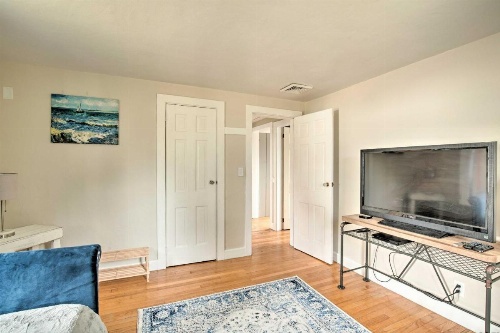 Waterfront Cape Cod Home with Sunroom and Fire Pit image 18